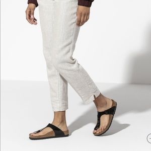 BIRKENSTOCK GIZEH PATENT SANDALS